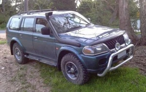 Snorkel Kit Raised Air Intake Mitsubishi Pajero / Shogun Sport 1998 - 2006 - Picture 1 of 6