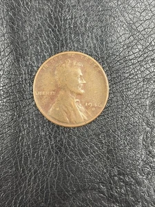 1946 D Mint Mark Wheat Penny Dual Error In L in Liberty and the 6 - Picture 1 of 3