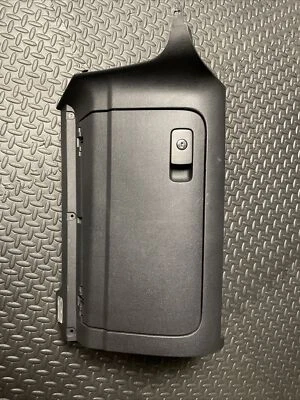 Volkswagen Jetta 2010 guantera delantera compartimento de almacenamiento lado derecho del pasajero Foto 1 de 4