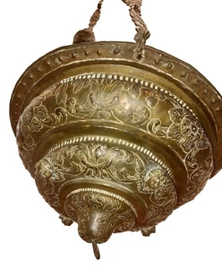 AUSSERGEWÖHNLICHE VOTIVLAMPE. BRONZE GEMEISSELT. SPANIEN. 17E-18E JAHRHUNDERT - Bild 1 von 1