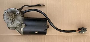 Porsche 944 951 Turbo S2 968 Windshield Wiper Motor - Picture 1 of 5