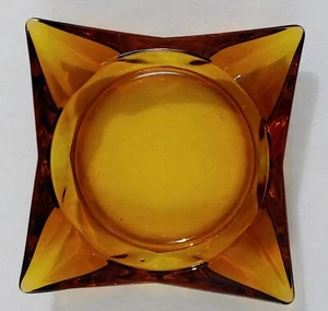 vintage - Heavy glass cigar ashtray - Size 6 x 6 x 1 1/4 in - No chips or cracks - Picture 1 of 7