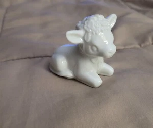 1980 Mary Hamilton Hallmark Baby Calf White Porcelain Nativity - Picture 1 of 4