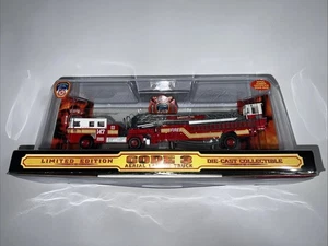 Code 3 Model #126558-147 FDNY Seagrave Aerial Ladder Truck #147 - Picture 1 of 16
