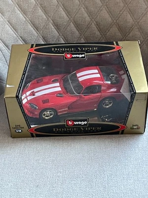 COLECCIÓN BURAGO GOLD 1997 DODGE VIPER GTS CUPÉ 1/18 COCHE FUNDIDO A PRESIÓN NUEVO EN CAJA Foto 1 de 3