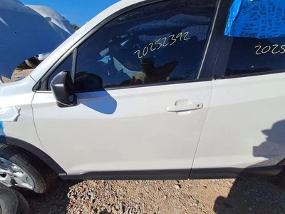 Used Front Left Door Assembly Front fits: 2019 Subaru Forester electric L. autom — 第 1/4 张图片