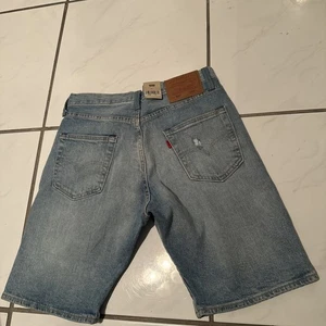 Levi's Men's 501 Original Shorts Size 29 Inseam 9 Blue Button Fly Stretch New - Picture 1 of 3