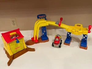 Tonka Town Construction Site, Hasbro, 2002, Motorized, Talking, Chuck - Picture 1 of 6