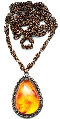 Vintage Amber Baltic Pendant On Chain 52.7 gram 波羅的海琥珀  - Image 1 of 4