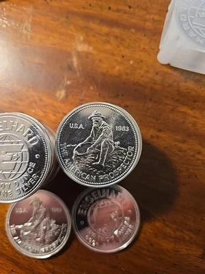 Bajo Vintage 1983 Engelhard American Prospector redondo de rollo  Foto 1 de 2