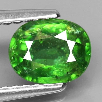 COLECCIÓN DE PIEDRAS PRECIOSAS NATURALES KENIA GRANATE TSAVORITA 0,72ct. Foto 1 de 2