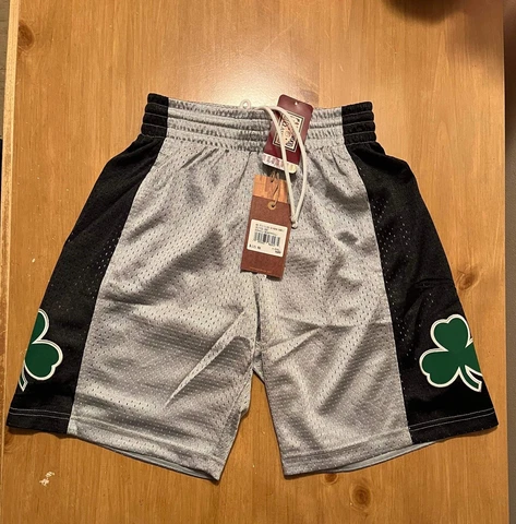 $115;MITCHELL & NESS Boston Celtics NBA 75TH Silver Swingman Shorts MEN'S XS NEW Cover