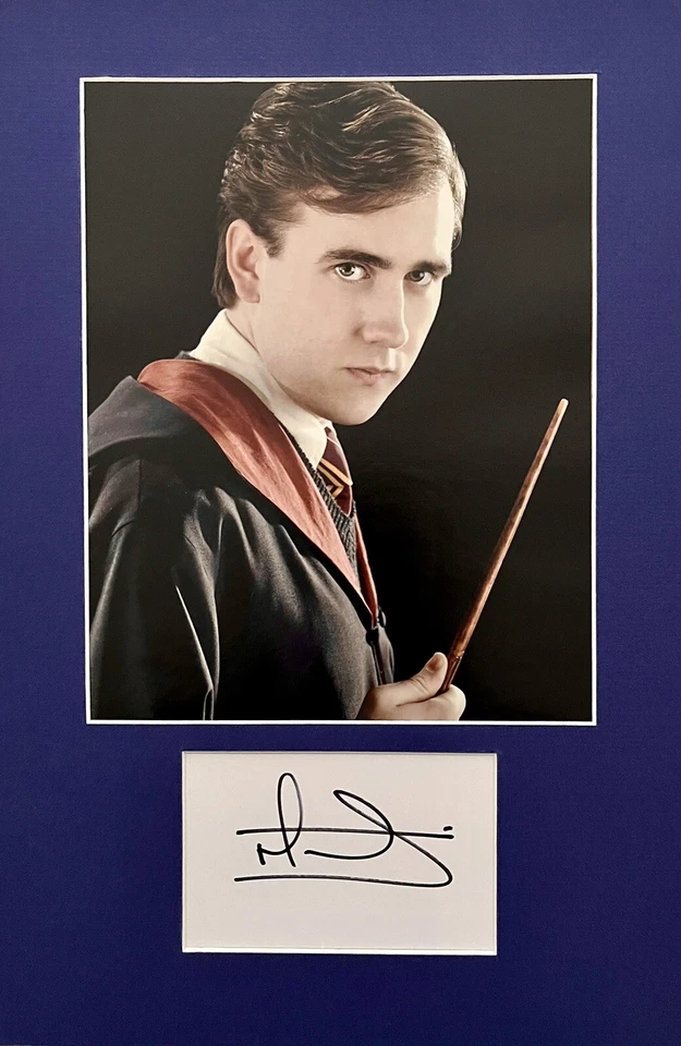 Matthew Lewis HAND SIGNED 5x3 White Card + Harry Potter Photograph IN PERSON COA - Image 1 of 1