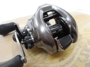 Carrete de baitcasting izquierdo Shimano 17 Chronarch MGL 151HG (Z-N3002-S19JUL) - Imagen 1 de 7