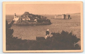 Postal Carantec (Finisterre) L'lle Louët et le château du taureau Francia - Imagen 1 de 3