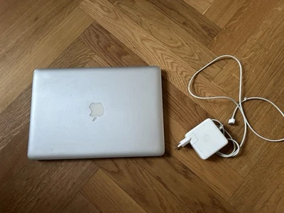 APPLE MACBOOK PRO SILBER - Bild 1 von 4