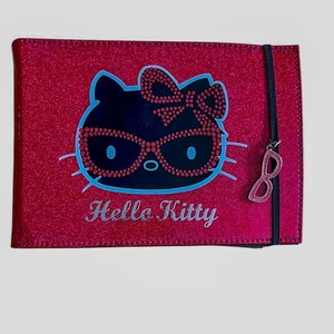 Sanrio Hello Kitty rot Glitzer "Fabulous Me" Fotoalbum 72 Hüllen US-Verkäufer - Bild 1 von 7