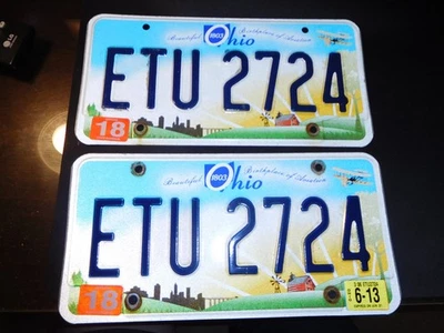 Пара одинаковых номерных знаков штата Огайо. 2013 тисненый «ETU 2734». Изящный. - Изображение 1 из 4