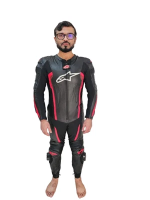 Suite de seguridad para motociclista Kangroo real de 1 pieza para hombre | Traje de cuero hecho por el cliente Foto 1 de 4
