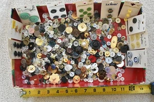 Vintage Sewing Button Lot, 14.0 Ounces Net Weight Lot, B02 - Picture 1 of 2