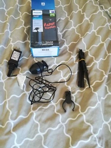 New -open box Philips Happy Holidays Red Focusable Projector Light - Picture 1 of 6