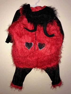 Niñas LADYBUG DISFRAZ HALLOWEEN 1 PIEZA Talla Pequeña CORAZONES PELUDOS CAPUCHA SUPER ESTADO Foto 1 de 2
