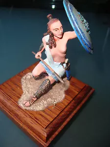 Niena Studios ""Amazon mit dem Speer"" von Künstler Shakhova Collectors Edition - Bild 1 von 12