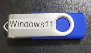 Microsoft Windows11 23H2 INSTALL Flash Drive Without Activation Key - Picture 1 of 2