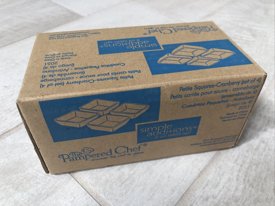 The Pampered Chef Simple Additions White Petite Square Squares Set of 4