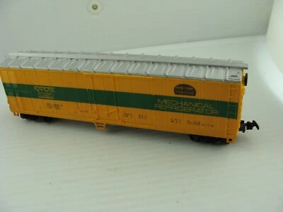 Lima HO Scale New York Central  Refrigerator Car - Image 1 of 4