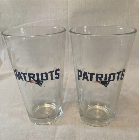 2 New England Patriots NFL Satin Etch Print Logo Glass 16 oz Cover