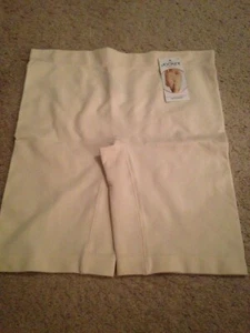 NEW Jockey Slipshort Skimmies SZ Medium Microfiber Stretch Mid-Length Orig.$20 - Picture 1 of 6