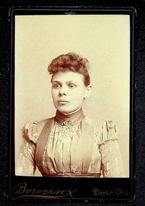 Cabinet Photo A. L. Bowersox Angry Victorian Lady Fancy Dress 1880's Dayton Ohio - Picture 1 of 2