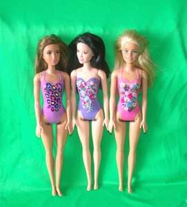 Barbie Water Play Dolls (3) Blonde, Brunette and Black Hair - Picture 1 of 4