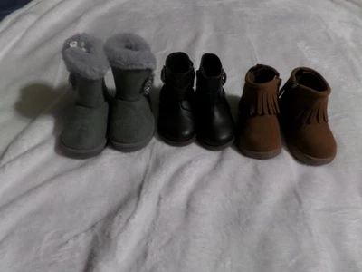 Ботинки для малышей - Лот из 3 - Olivia Miller, Carters, Childrens Place - Размер 4 и 5 - Изображение 1 из 4