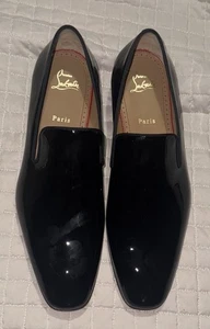 Mocassini CHRISTIAN LOUBOUTIN in vernice nera taglia 9,5 / 42,5 - Foto 1 di 20