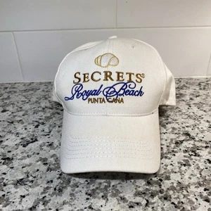 Cappello camionista Secrets Spa And Resort Royal Beach bianco - Foto 1 di 4