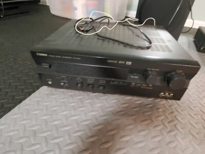 Sistema de sonido envolvente. Receptor y subwoofer Yamaha. Reproductor de DVD VHS y altavoces Foto 1 de 4