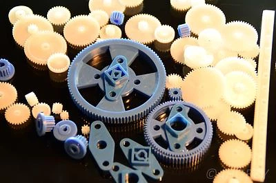 66-tlg. Zahnrad-Set + Flansch 3 4 6 8 10mm Zahnräder + Translation Modellbau RC - Bild 1 von 3