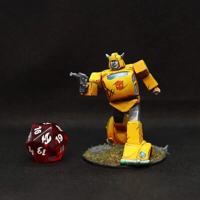 Miniatura pintada de abejorro Wizkids Transformers Foto 1 de 4