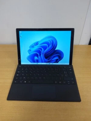 Microsoft Surface Pro 5 12,3" (Intel Core i5-7300U, 2,60GHz, 256Go SSD, 8Go RAM) - Image 1 of 2