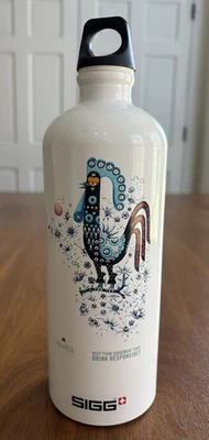 Botella de agua ligera Sigg Finlandia hecha en Suiza Foto 1 de 4