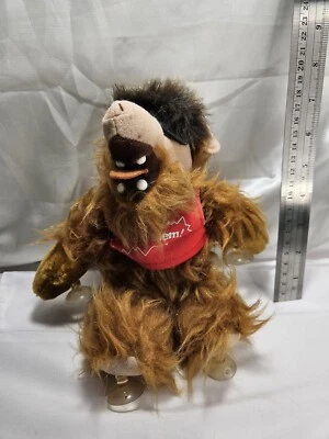 Camisa de felpa vintage de 8” ALF para ventana de coche con ventosas “¡Sin problemas!” Foto 1 de 4