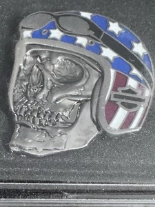 Harley-Davidson 1,25 pulgadas Prendedor bandera calavera motociclista, para sombreros, chalecos, mochilas - Imagen 1 de 2