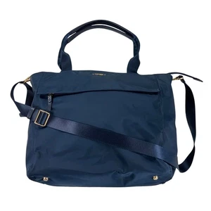 Bolso de hombro de viaje Tumi Penelope de nailon/cuero azul marino - Imagen 1 de 11