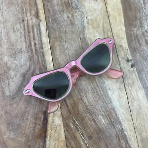 Vintage l 50s Pink Novelty Kitsch Barbie Rockabilly Pinup Girl Cateye Sunglasses - Picture 1 of 4
