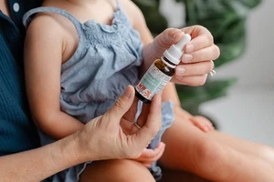 Punkin Butt Natural Teething Oil 30 ml - Made with chamomilla for Teething - Picture 1 of 5