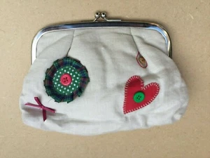 Canvas Wash Bag / Purse. White with stitched on decorations. - Picture 1 of 4