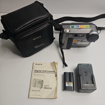 1999 Sony Digital Camera Mavica MVC-FD73 Silver + Camera Case - UNTESTED - Image 1 of 4