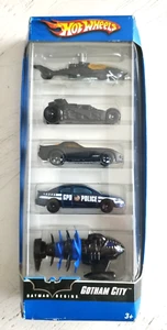 Hot Wheels Batman Begins 5 Pack Gotham City Police Batmobile Batcopter 2006 - Picture 1 of 3